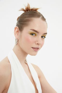 Ekru Boyundan Baglamal? Fitted/Vucuda Oturan Crop Orme Bluz TWOSS22BZ0544