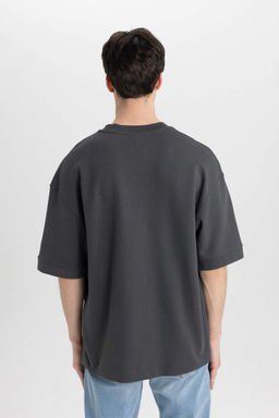 Свободная футболка из плотной ткани с круглым вырезом и короткими рукавами с принтом - Defacto фото 6