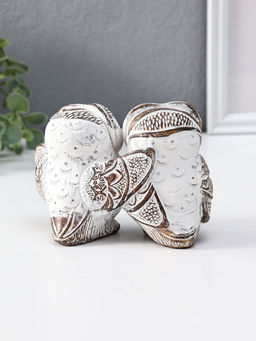 Сувенир полистоун "Совята- объятия" белый с золотой патиной 13,7х8х8,7 см