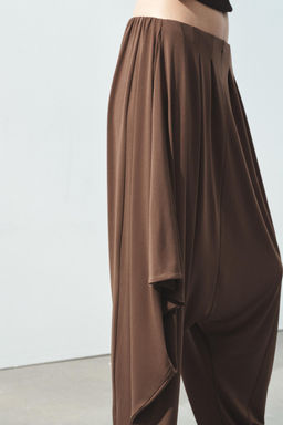 ASYMMETRIC FLOWING BAGGY TROUSERS - Zara фото 5