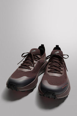 ZAPATILLA DE CORRER TRAIL / Rojo Burdeos - Zara фото 4