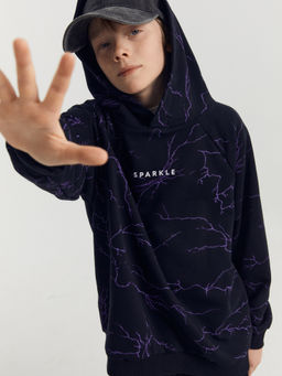 Анорак для мальчиков черный с принтом молнии