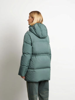 Пуховик с капюшоном - Emka фото 4