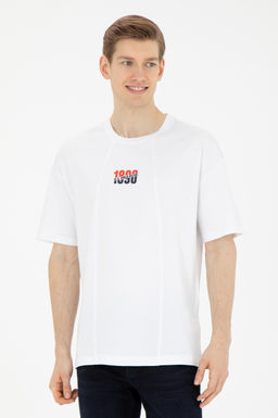 Мужская белая футболка Неожиданная скидка в корзине