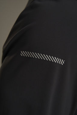 Куртка утепленная Черный ANTA RUNNING Woven Track Top