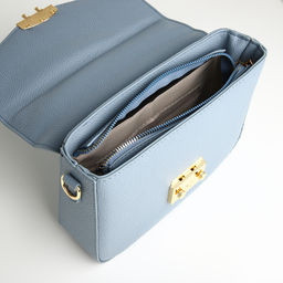 Сумка женская мессенджер TEXTURA на клапане, 23×6×17 см, голубая