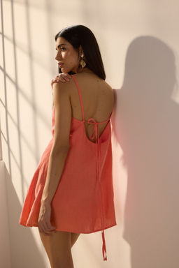 TRENDYOLMILLA Siyah Mini Dokuma %100 Keten Plaj Elbisesi TBESS25EL00103 фото 8