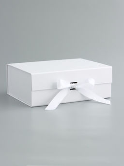 Коробка подарочная с бантом складная 29 х 22 х 10,5 см Белая