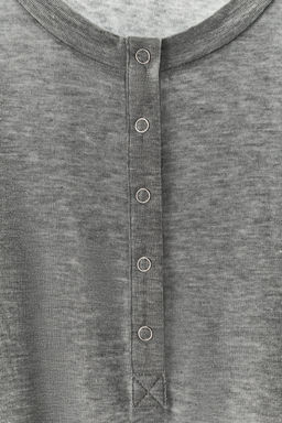 CAMISETA MEZCLA LYOCELL CUELLO PANADERO / Gris