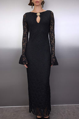 Siyah Duz Aksesuar Detayl? Dantel Maxi Astarl? S?k/Gece Elbise TPRAW26EL00088