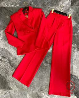 Костюм двойка (пиджак и штаны)