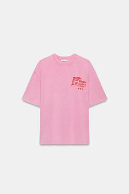CAMISETA EFECTO LAVADO TEXTO / Rosa