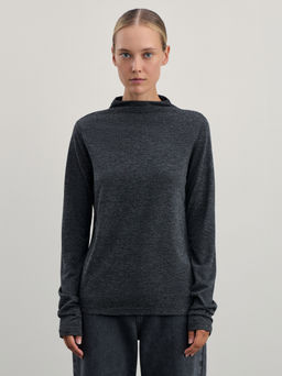 Джемпер из вискозы с воротником стойкой / Zarina  фото 3