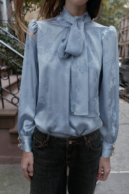 SATIN-FINISH JACQUARD SHIRT WITH BOW - Zara фото 11