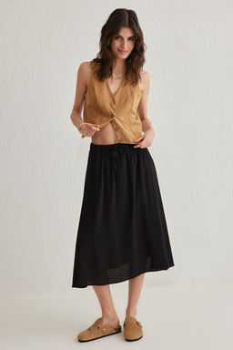 TRENDYOLMILLA Siyah Belden Lastik Detayl? Crinckle Kumas Midi Boy Dokuma Etek TWOSS25ET00014 фото 2