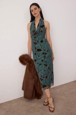 Zumrut Yesili Cicekli Tul Orme Astarl? Midi S?k Elbise TPRAW26EL00140 - Trendyolmilla фото 3