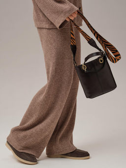 Сумка кожаная кросс-боди Deboro 30347 шоколад/фиджи