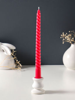 Цена за 3 шт. Свеча витая 25 см, 57 гр, 5 ч, цв. красный