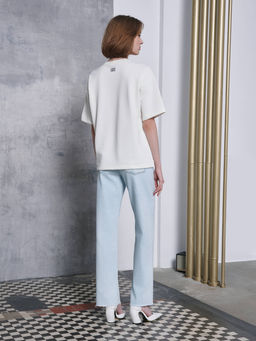 CONTE Удлиненная футболка из футера c карманом и аппликацией из стразов LD 2596 off-white