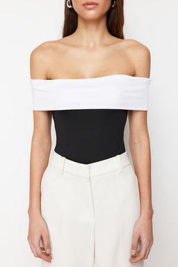 Siyah Renk Bloklu Fitted/Vucuda Oturan C?tc?tl? Esnek Orme Madonna Yaka Body TWOSS24BD00040 - Trendyolmilla фото 4