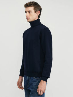 Свитер relax fit с высоким горлом / Zarina