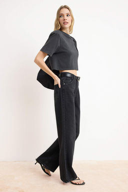 Siyah YUMUSACIK Tencel Kar?s?ml? Yuksek Bel Wide Leg Jeans TWOSS26JE00137