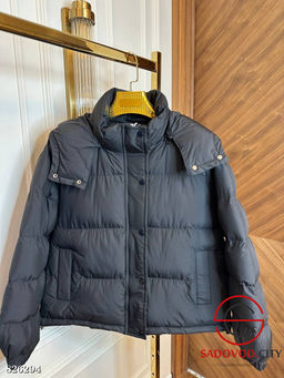 Куртка весенняя с капюшоном