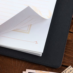 Родословная книга со встроенной флешкой 16 Gb «Книга всей семьи», 17.5×23 см.