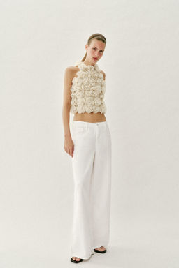 TOP HALTER PUNTO ESTRUCTURA FLORES / Beige