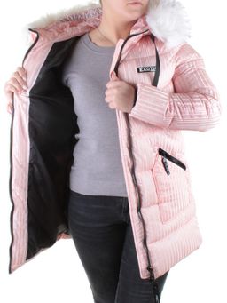 2032 PINK Куртка зимняя облегченная женская Yixiangyuan - Fashion фото 8