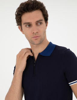 Темно-синяя трикотажная футболка узкого кроя с воротником-поло - Cacharel фото 2