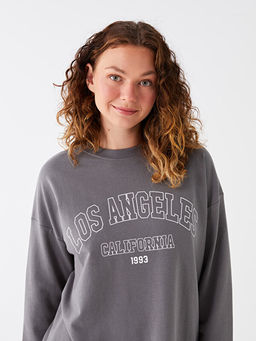 Bisiklet Yaka Bask?l? Uzun Kollu Oversize Kad?n Sweatshirt Tunik