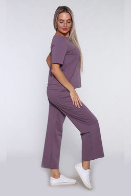 650 Костюм женский