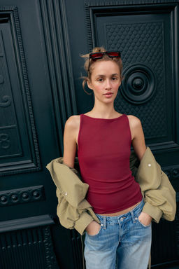 CAMISETA MINIMAL MANGA SISA / Fresa