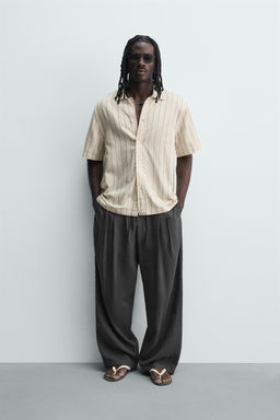 CAMISA FLUIDA RAYAS / Crudo