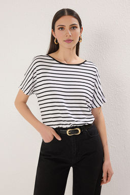 TRENDYOLMILLA Siyah Cizgili Truvakar Kol Relaxed/Rahat Kal?p Orme Body TWOSS25BD00020  фото 3