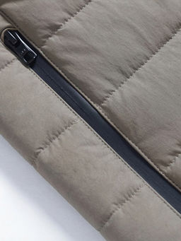 Куртка женская гибридная стёганая с капюшоном с графеновой подкладкой бежевого цвета 9622_1B