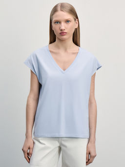 Базовая футболка со спущенным плечом / Zarina  фото 3