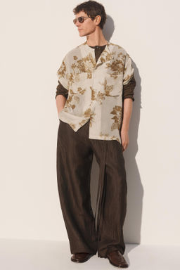 CAMISA FLUIDA ESTAMPADO FLORAL / Estampado