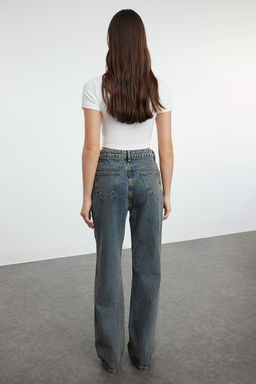 Koyu Mavi Soluk Efekt Vintage Normal Bel Wide Leg Jeans TWOAW25JE00107 - Trendyolmilla фото 5