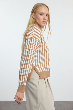 TRENDYOLMILLA Camel Basic Cizgili Triko Kazak TWOAW25KZ00254