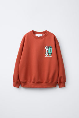RAISED PRINT SWEATSHIRT