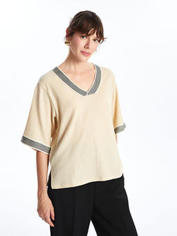 V Yaka Desenli Oversize Dokulu Kad?n Bluz