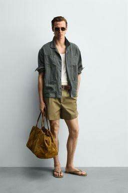 CAMISA RELAXED FIT 100% LINO PLIEGUES / Verde pato