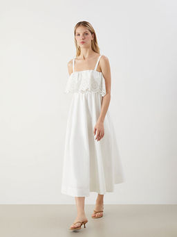 Kare Yaka Ajurlu Elbise