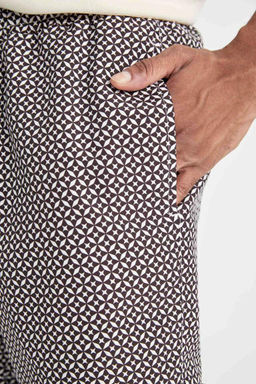 Короткие шорты для плавания стандартного кроя с сетчатой подкладкой и рисунком - Defacto фото 6