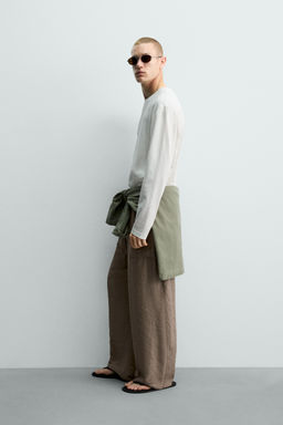 PANTAL?N FLUIDO RELAXED FIT / rosa claro