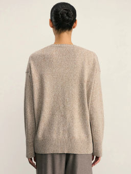 Джемпер свободного кроя с круглым вырезом / Zarina  фото 5