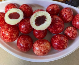 Цена за 0,5кг Клубника КРАСНАЯ в белом шоколаде (кг) - Orexispb фото 2