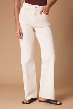Ekru Pacas? Kesikli Yuksek Bel Straight %100 Pamuk Non-Stretch Jeans TWOAW25JE00378